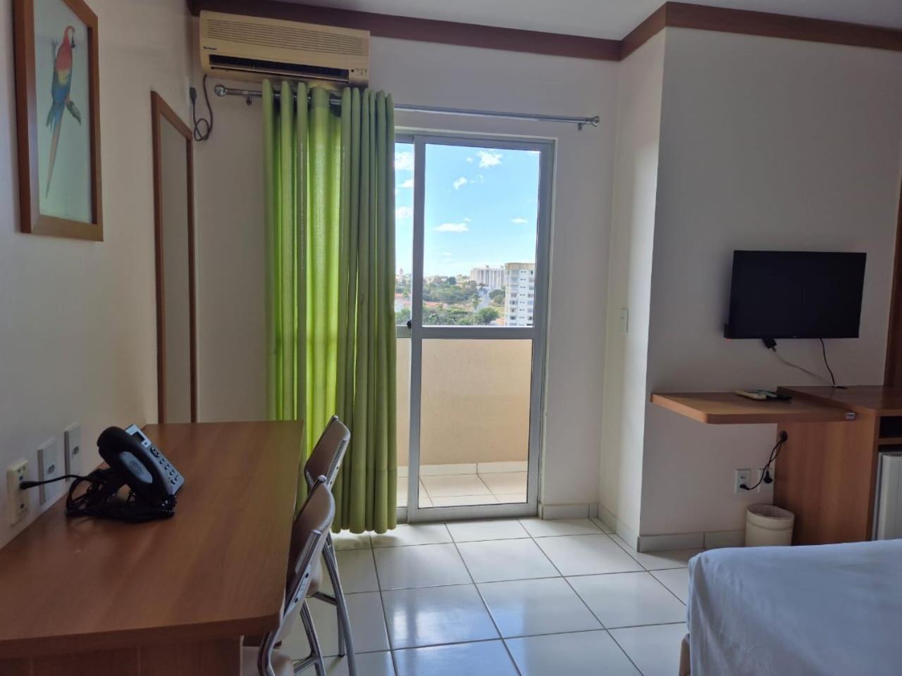Golden Dophin Grand Hotel Caldas Novas Exterior photo